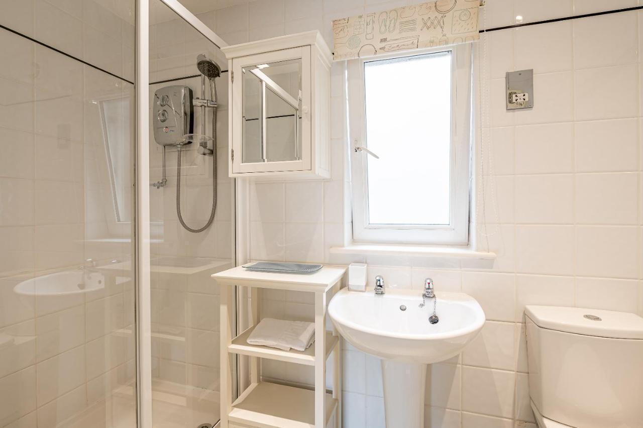 4 Crambeck Court * York